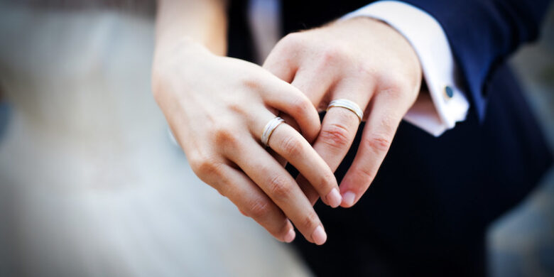 ラザールダイヤモンドの結婚指輪が人気を集める背景