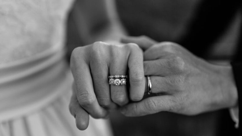 婚約指輪の人気カラット数について