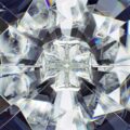 ブリリアントカットは光の万華鏡に誘うダイヤモンド技術の集大成